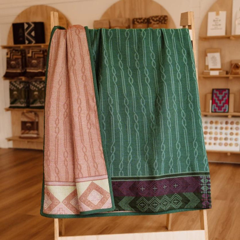 Premium Te Kōkō Mahana Blanket